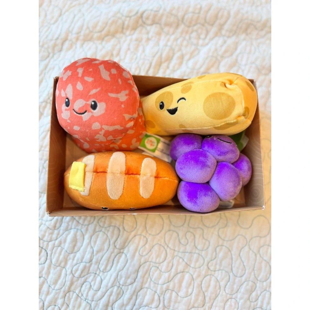 Gigglescape Charcuterie Board Plush Play Food Set Salami Cheese Grapes Bread 4pc